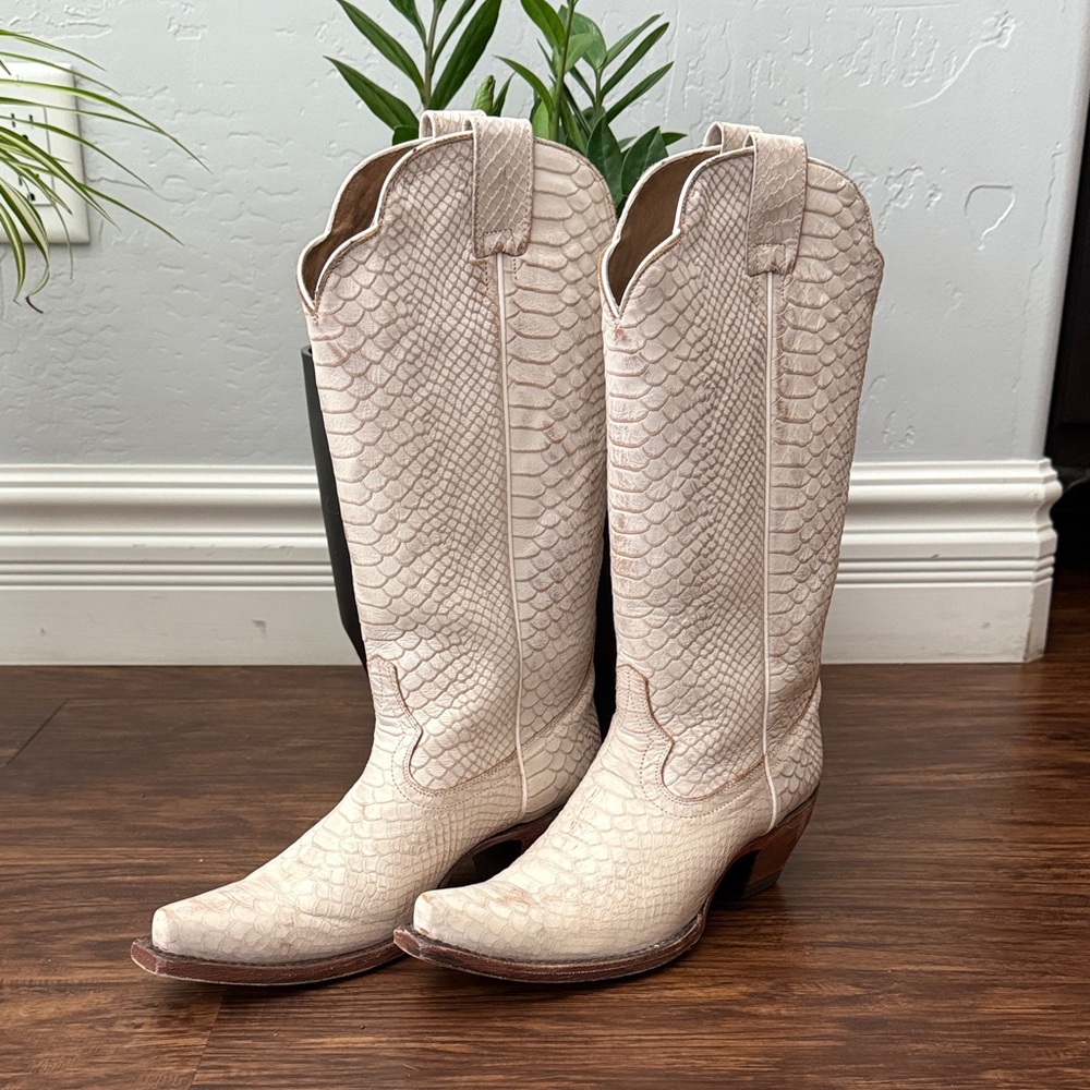 Idyllwind Cream Snakeskin Heeled Boots